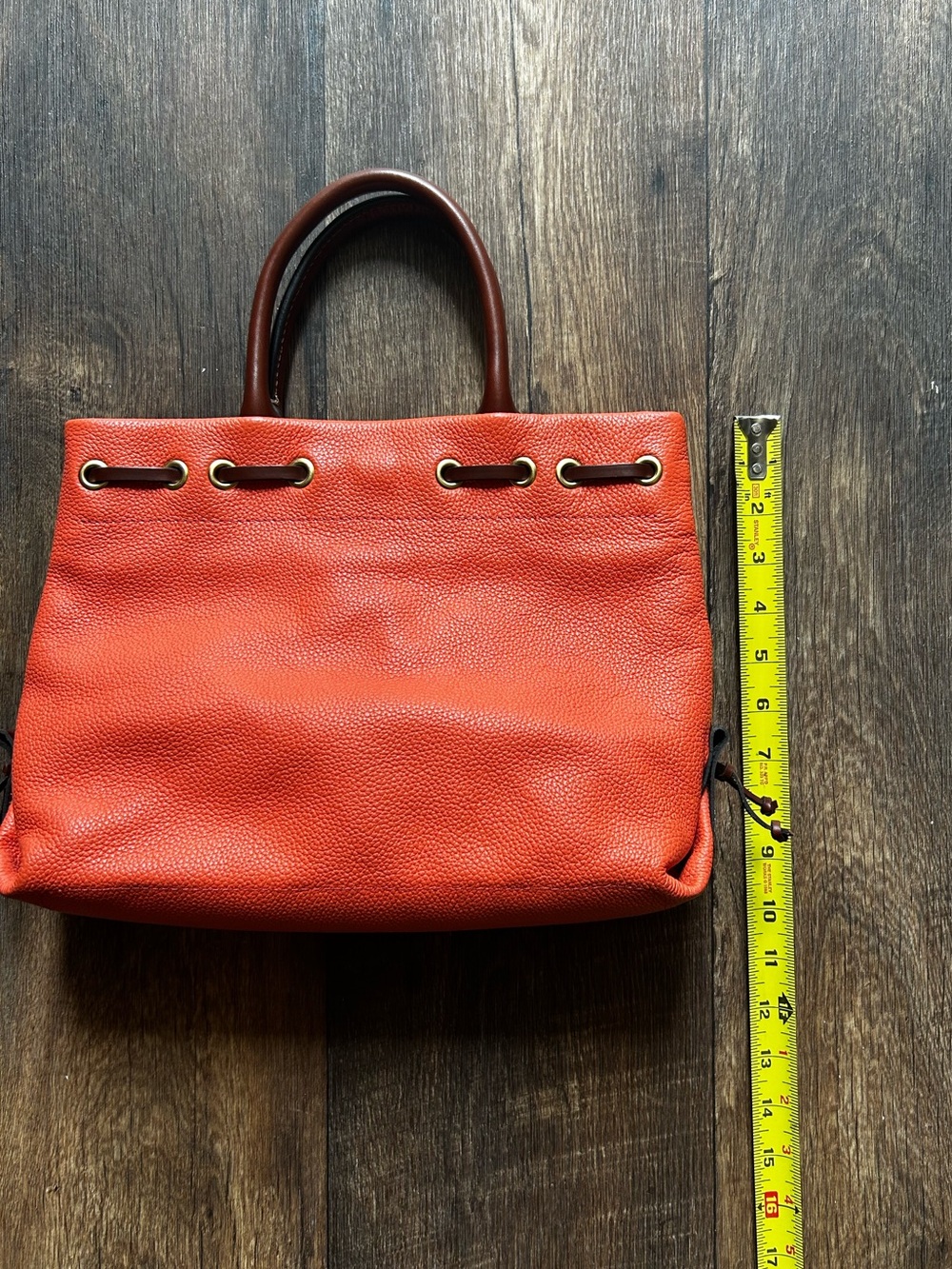 Pebble Grain Leather Tote - Picture 3 of 8